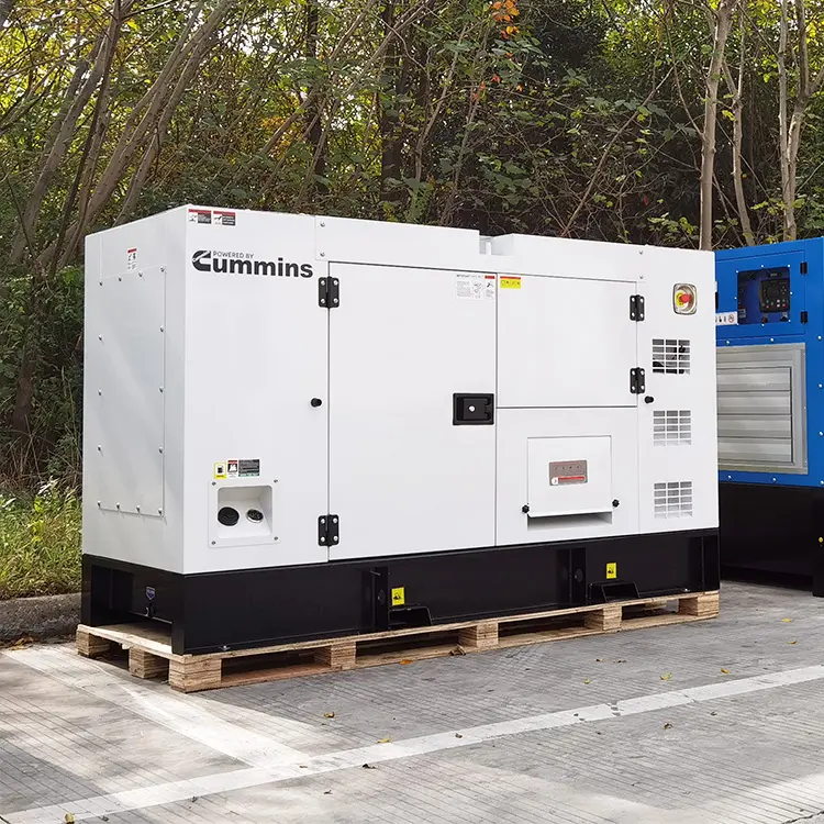 220 volts alimenté par moteur Cummins Stamford Super silencieux 40 Kw 50 Kw générateur diesel 30 Kw avec interrupteur automatique