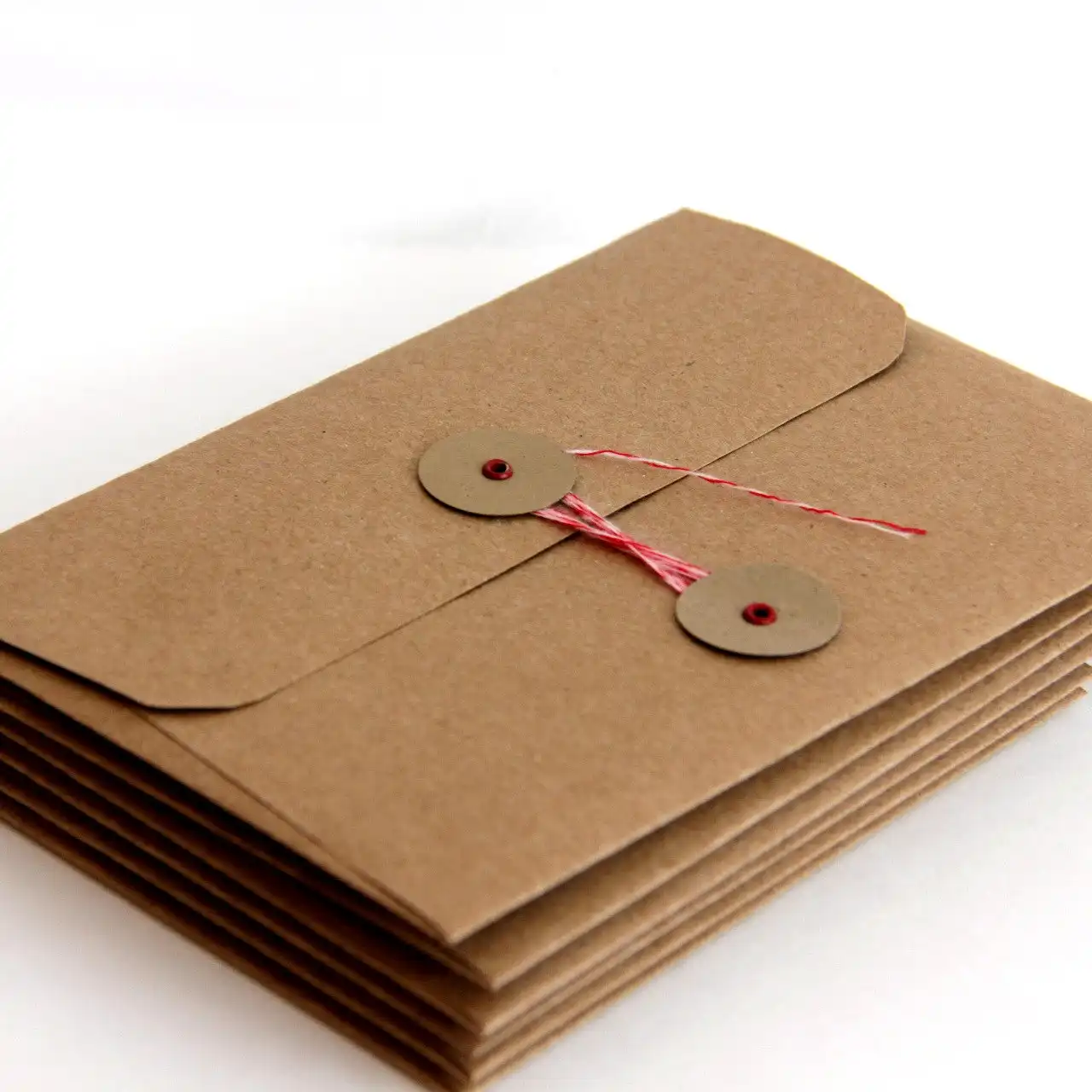 Sobres de embalaje de papel, caja de embalaje de color negro con botón de cuerda personalizado