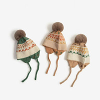 Bonnet d'hiver tricoté pour enfants, mignon, double couche, doublure en peluche, protection des oreilles, motif rétro, avec pompon, pour garçons et filles