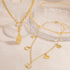 Collier chaîne claviculaire en acier inoxydable avec pendentif trèfle à quatre feuilles pour femme, bijoux de fête, design multicouche doré - Product Image 3