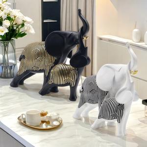 Ornement sculpté en résine époxy créatif pour la maison, mère et enfant éléphant, salon, entrée, meuble TV, artisanat, art populaire, moderne - Product Image 3