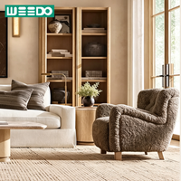 Nouvelle Arrivée Fauteuil Rembourré pour Salon, Chaise de Salon avec Accoudoirs Inclinés, Pieds en Chêne Massif, Canapé Simple avec Coussin Moelleux, Idéal Villa et Hôtel