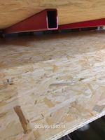 Panneau OSB/3 de 18 mm à haute résistance à l'humidité, 1220x2440 mm, panneau à fibres orientées pour la construction de toitures et les planchers structurels