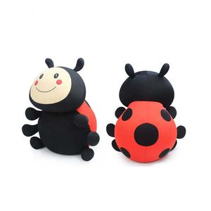 Vente en gros à bas <span class=keywords><strong>prix</strong></span>, oreiller en peluche <span class=keywords><strong>coccinelle</strong></span> doux 15cm ODM, personnage d'anime pour garçons, <span class=keywords><strong>sac</strong></span> amusant avec logo brodé - Product Image 6