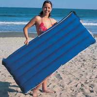 Tapis de surf gonflable pour les surfeurs Matériau militaire en TPU Les coussinets de surf sont un must pour les surfeurs Léger et confortable