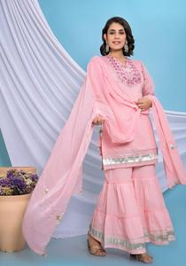 Costume Sharara élégant blanc brodé avec un filet doux Dupatta parfait pour les occasions festives et les sorties élégantes - Product Image 2