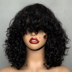 Perruque courte bouclée bob sans colle en <span class=keywords><strong>cheveux</strong></span> brésiliens Remy Water Wave None Lace avec <span class=keywords><strong>frange</strong></span>, densité 200%, fabriquée à la machine, pour femmes - Product Image 3