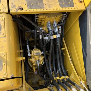 Gebruikte Japan Originele 12 Ton <span class=keywords><strong>Komatsu</strong></span> Pc120 Graafmachine <span class=keywords><strong>Pc</strong></span> 30 40 55 60 70 78 90 110 120 130 200 220 300 Hydraulische Rupsgraafmachine - Product Image 5