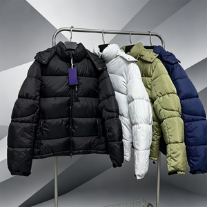 Chaqueta de Plumón Personalizada GYQ para <span class=keywords><strong>Hombre</strong></span>, Chaqueta de Plumón de Invierno de Diseño Clásico de Lujo Ligero y Alta Calidad - Product Image 1