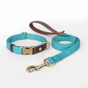 Conjunto de collar y correa para mascotas de uso diario con hebilla de latón premium y cinta de nylon resistente para perros pequeños, medianos y grandes. - Product Image 1
