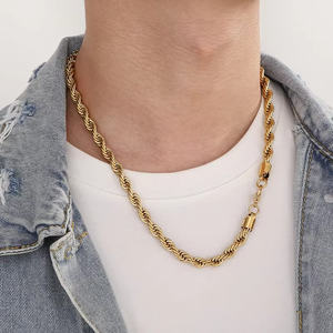 Colgante Clásico de Cobre con Baño de Oro de 14k en Forma de Corazón Hueco para Mujer, Accesorio de Moda Elegante - Product Image 5