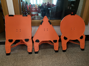 Panneaux routiers en polyéthylène haute densité |   Marqueurs routiers réfléchissants, robustes et fiables pour la sécurité des autoroutes et des rues - Product Image 4