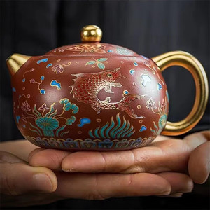 Juego de Tetera Zisha Xishi con Incrustaciones de Oro y Plata Hecho a Mano por Zhou Hongjie, con Tapa y Dos Tazas, Estilo Chino Tradicional, Caja de Regalo - Product Image 5
