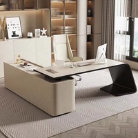 Bureau de direction laqué moderne pour immeuble de bureaux - Bureau exécutif en L avec armoire latérale et ensemble de chaises de bureau modernes personnalisables