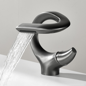 Oro unico lusso in ottone lavandino da <span class=keywords><strong>bagno</strong></span> cascata <span class=keywords><strong>rubinetti</strong></span> acqua calda e fredda miscelatore rubinetto lavaggio <span class=keywords><strong>bagno</strong></span> - Product Image 6