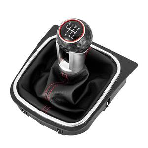Couvre-poignée de levier de vitesses Volkswagen en cuir noir avec surpiqûres rouges, 5 ou 6 vitesses, transmission manuelle, style classique - Product Image 1