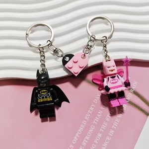 Meilleures ventes : Blocs de construction créatifs <span class=keywords><strong>Lego</strong></span>, <span class=keywords><strong>Porte</strong></span>-<span class=keywords><strong>clés</strong></span> couple chauve-souris avec chaîne de téléphone détachable et accroche-sac - Product Image 1