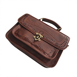 Pochette pour femme en cuir véritable BS International personnalisée avec fermeture éclair, imperméable, légère, pliable, durable, grande taille - Product Image 4