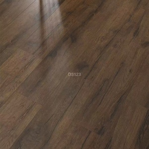 Suelo de madera laminado ignífugo con superficie en relieve pequeña de <span class=keywords><strong>roble</strong></span> de 12mm buen precio - Product Image 3