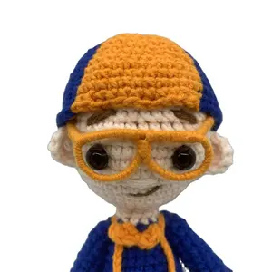 2023 Novo Chegou Personalização Crochet Cartoon Boy Amigurumi Bonecas Crochet Óculos Meninos