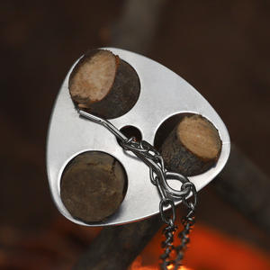 ขาตั้งเตาตั้งแคมป์แบบสามเหลี่ยมกลางแจ้ง สแตนเลส พกพาสะดวก พร้อมโซ่แขวนสำหรับเตาไม้ - Product Image 1