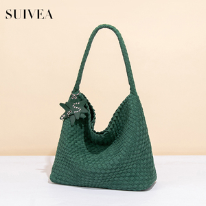 Women's Bucket Bag Plush Fabric Tote Bag Large Capacity Tote Trending Star Charm Shoulder Bag Fashionable Casual Crossbody Bag - Product Image 2