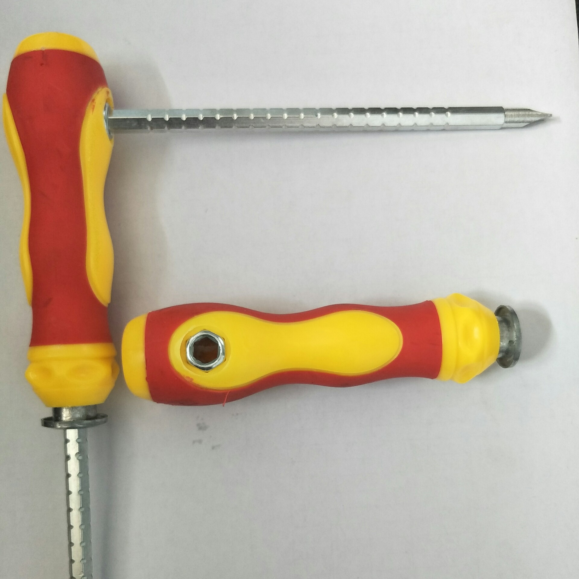 New Design Rubber Handle Cordless Ratchet Screwdriver with Magnetic Head
