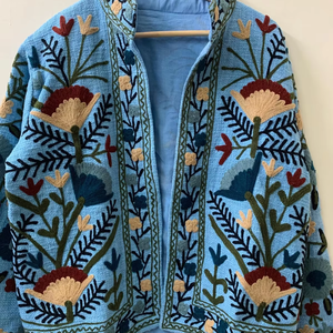 Veste brodée à la main en coton TNT Suzani, veste bohème d'hiver, veste brodée à la main pour femmes, cadeau - Product Image 1