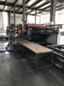 <span class=keywords><strong>Raboteuse</strong></span> automatique haute puissance pour placage de bois, robuste, avec PLC et pompe/boîte de vitesses pour <span class=keywords><strong>la</strong></span> production de contreplaqué - Product Image 4