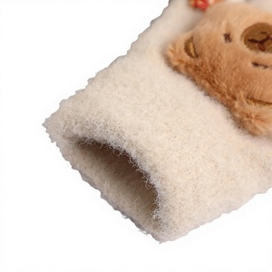 Guantes de medio dedo de capibara lindos al por mayor para niños, manoplas de lana cálidas de invierno para bebés, OEM y ODM - Product Image 3