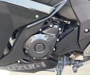 Suzuki GSX250R d'<span class=keywords><strong>occasion</strong></span> à faible kilométrage, bien entretenu, 250cc bicylindre, équipé d'ABS - Product Image 5