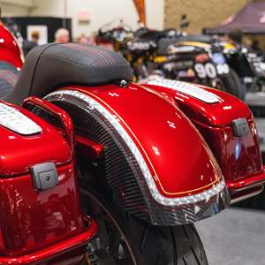 Guardabarros Trasero de Motocicleta AKOSO de Fibra de Carbono 3K con Acabado Brillante y Tejido de Sarga para <span class=keywords><strong>Harley</strong></span> <span class=keywords><strong>Davidson</strong></span> Low Rider S FXLRS Low Rider ST FXLRST FXRST - Product Image 3