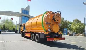 Les camions d'aspiration chinois collectent, transfèrent, nettoient et transportent la boue, les eaux usées et les pompes à vide pour l'aspiration - Product Image 4