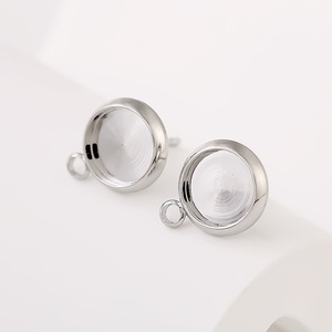 Matériel pour accessoires de boucles d'oreilles DIY A67 : Cuivre plaqué or 14 carats avec rétention de couleur, fond plat avec perle demi-ronde adhésive - Product Image 3
