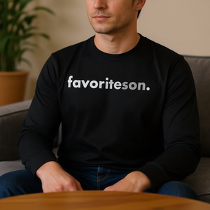 Camiseta de Manga Larga Favorita de Son, Diseño Minimalista, Cuello Redondo Negro, Corte Unisex - Product Image 3