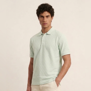 Jersey de Algodón Teñido en Hilo Verde Claro para Hombre, con Logotipo Frontal, Manga Corta, Corte Regular, Estilo Urbano, Tejido Grueso - Product Image 1