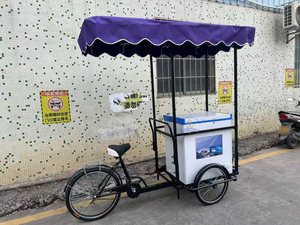 Estatua de Helado - Postre Personalizado de Fibra de Vidrio con Cono de Waffle y Textura Goteante para Restaurantes Temáticos y Exhibiciones Comerciales - Product Image 4