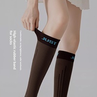 Chaussettes de compression antidérapantes à cinq orteils pour femmes - Coton respirant pour le Pilates en intérieur et les activités de saut à la corde