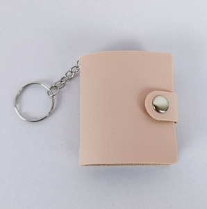 Vente en gros <span class=keywords><strong>de</strong></span> 1 pouce en cuir PU PVC <span class=keywords><strong>mini</strong></span> album <span class=keywords><strong>photo</strong></span> porte-clés carré bricolage <span class=keywords><strong>livre</strong></span> <span class=keywords><strong>de</strong></span> stockage avec classeur grand stock disponible pour les mariages - Product Image 4