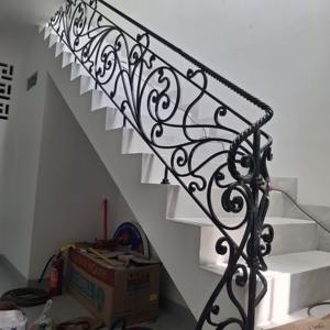 Puerta de Hierro Forjado Europea, Construcción de Acero Sólido en Negro, Cobre, Bronce y Peltre para Apartamentos, Hoteles y Villas - Product Image 2