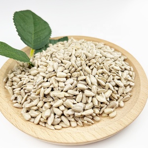 Vente en gros d'usine Niveau à pain Boulangerie et confiserie Emballage <span class=keywords><strong>de</strong></span> <span class=keywords><strong>graines</strong></span> <span class=keywords><strong>de</strong></span> <span class=keywords><strong>tournesol</strong></span> pelées et <span class=keywords><strong>décortiquées</strong></span> crues séchées à double nettoyage - Product Image 1