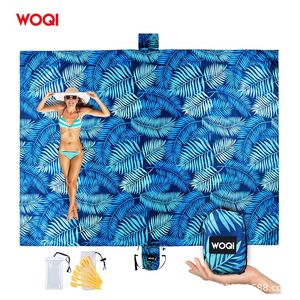 Manta de Playa para Exteriores Woqi 107x77, Impermeable, Resistente a la Arena, Rectangular, con Bolsillo Oculto con Cremallera - Product Image 4