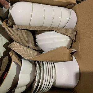 Liquidation B2B Assortiment Vaisselle en Céramique Blanche Irrégulière, Assiettes, Bols, Porcelaine en Stock – Vente Directe par Tonne - Product Image 1