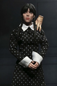 NECA 42400 <span class=keywords><strong>Wednesday</strong></span> Addams (Tenue Classique) Figurine Articulée en Plastique de 8 Pouces 14+ Boîte Couleur - Product Image 3