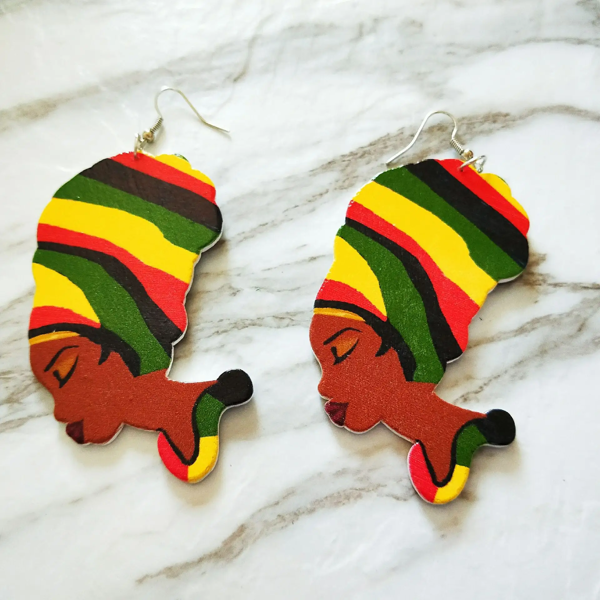 Boucles d'oreilles personnalisées pour femmes noires Carte d'Afrique Boucles d'oreilles en bois africain Reine Boucles d'oreilles Histoire des Noirs