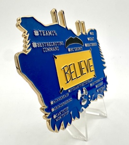 Moneda Conmemorativa Personalizada con la <span class=keywords><strong>Mascota</strong></span> de la Escuela para Estudiantes, de Aleación de Zinc con Esmalte Suave 3D, Regalo de Graduación - Product Image 3