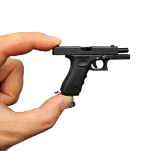 2024 1:3 Gun Color G17 Full Metal Toy Gun Weapon Model Toy Keychain Gun Pistol Metal Keychain