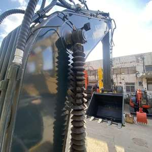 Excavadora de cadenas Hyundai 220LC-9S usada original de alta calidad de 22 toneladas, motor Cummins, modelo 2023, capacidad de cazo de 1.0m, excelente estado. - Product Image 6