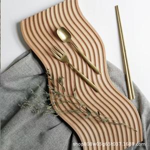 ถาดเสิร์ฟไม้ Ly1224 สีไม้ธรรมชาติ ลายริ้ว ถาดไม้เนื้อแข็ง สำหรับเสิร์ฟชีสและขนมอบ - Product Image 4