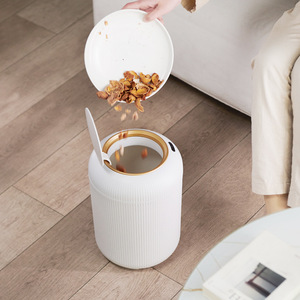 Cubo de basura de lujo con detección inteligente para el hogar, sala de estar, dormitorio, autosellado automático sin contacto, cubo de basura de reciclaje de cocina con tapa - Product Image 4